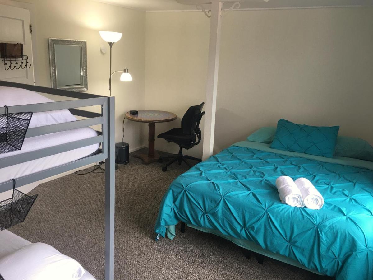 Pahoa Village Hostel エクステリア 写真